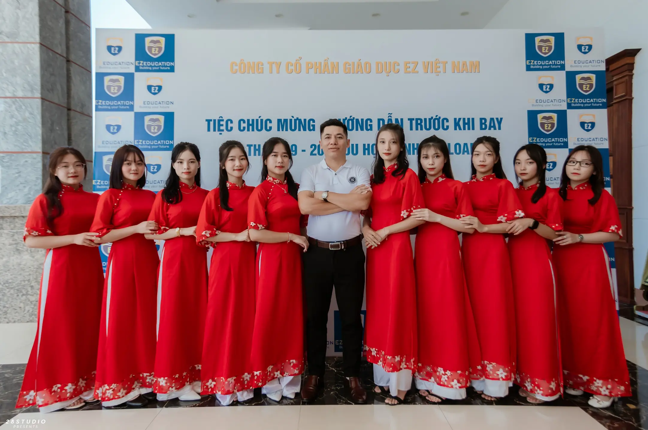 Liên hệ và hỗ trợ